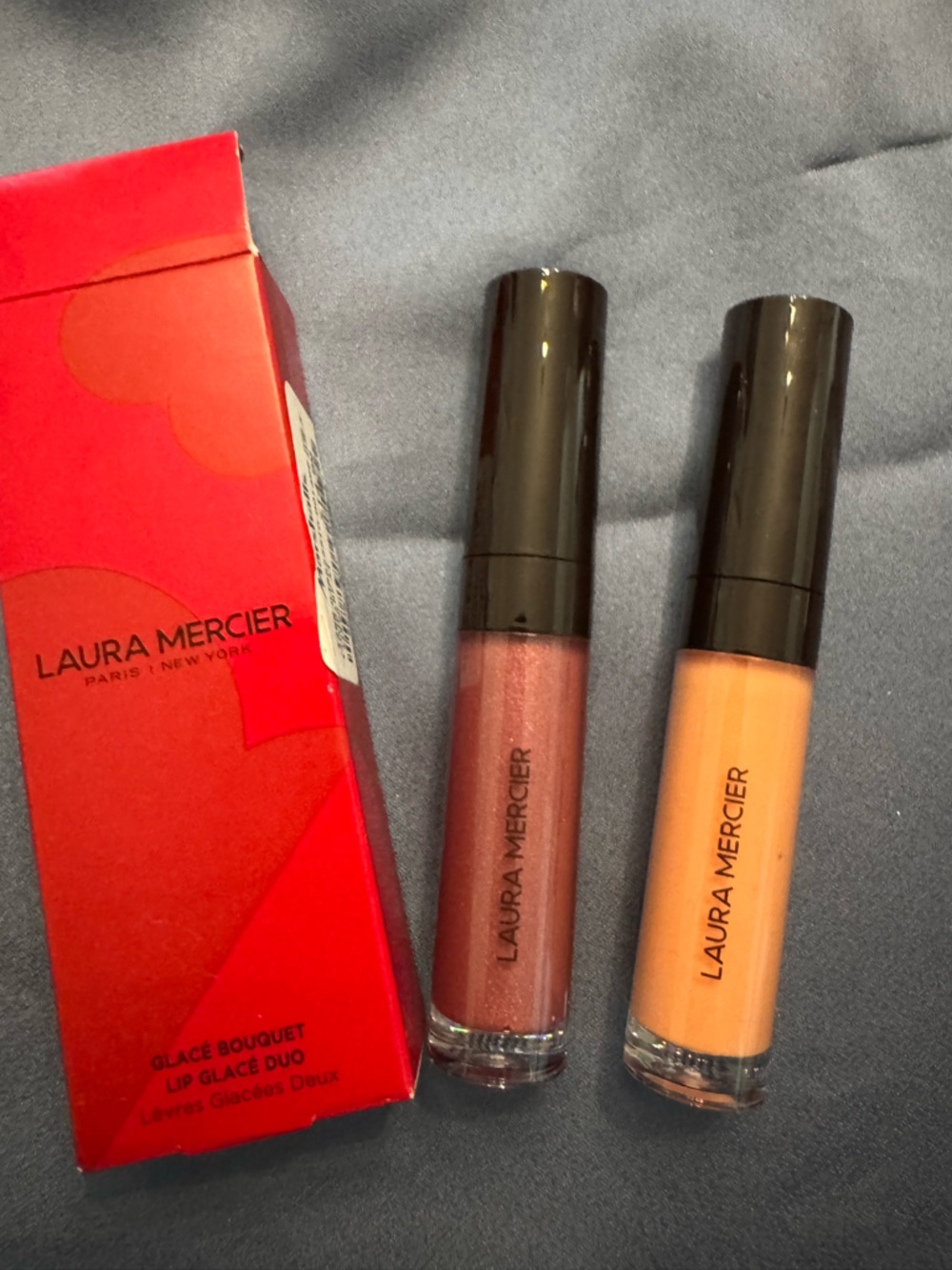 laura mercier Lip Glacé Gloss Duo in sugar plum and rose